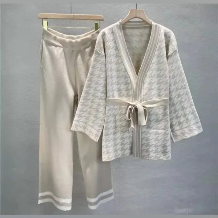 Belt Style Premium Quality Winter 2-Pcs Co-Ord Set. CWTS-34