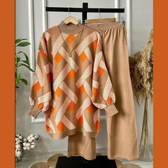 Geometric Premium Quality Winter 2-Pcs Co-Ord Set. CWTS-41